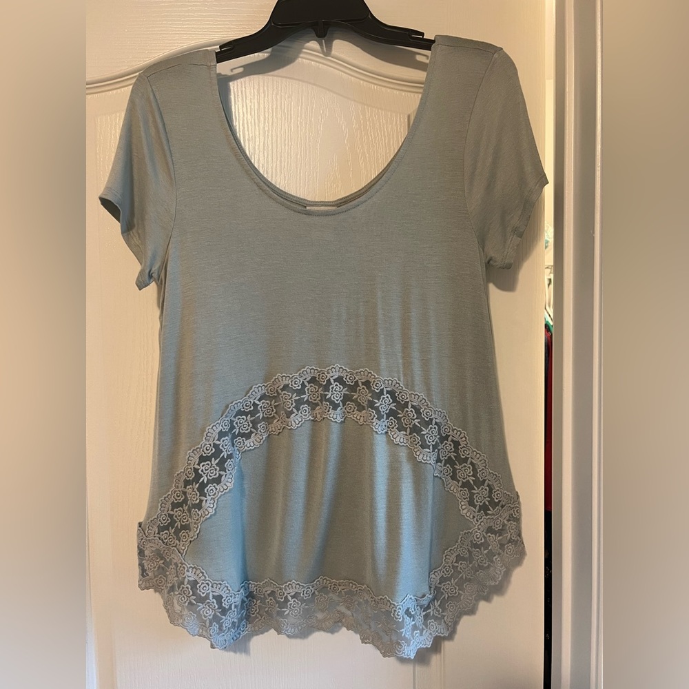 Women’s Daytrip Shirt, Light Sage, S, NWOT